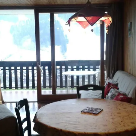 Les Fayards Apartment